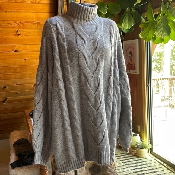 12th Tribe Sweaters - 12th Tribe Delilah mini